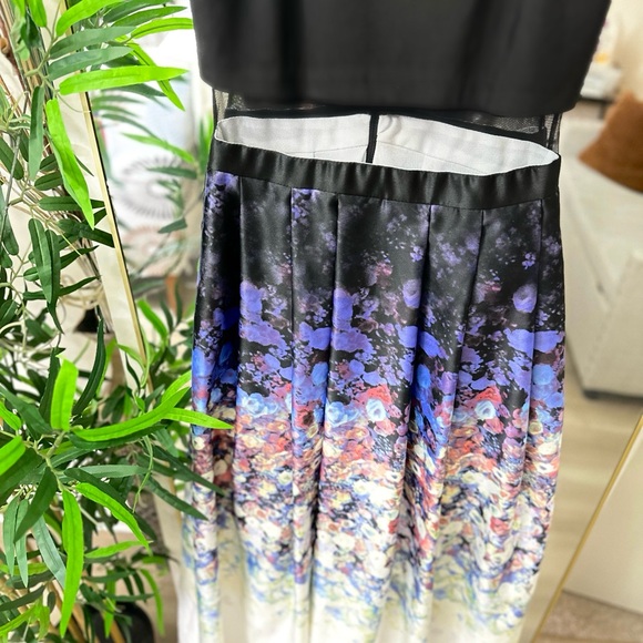 Black and Floral Maxi Dress - Picture 5 of 7